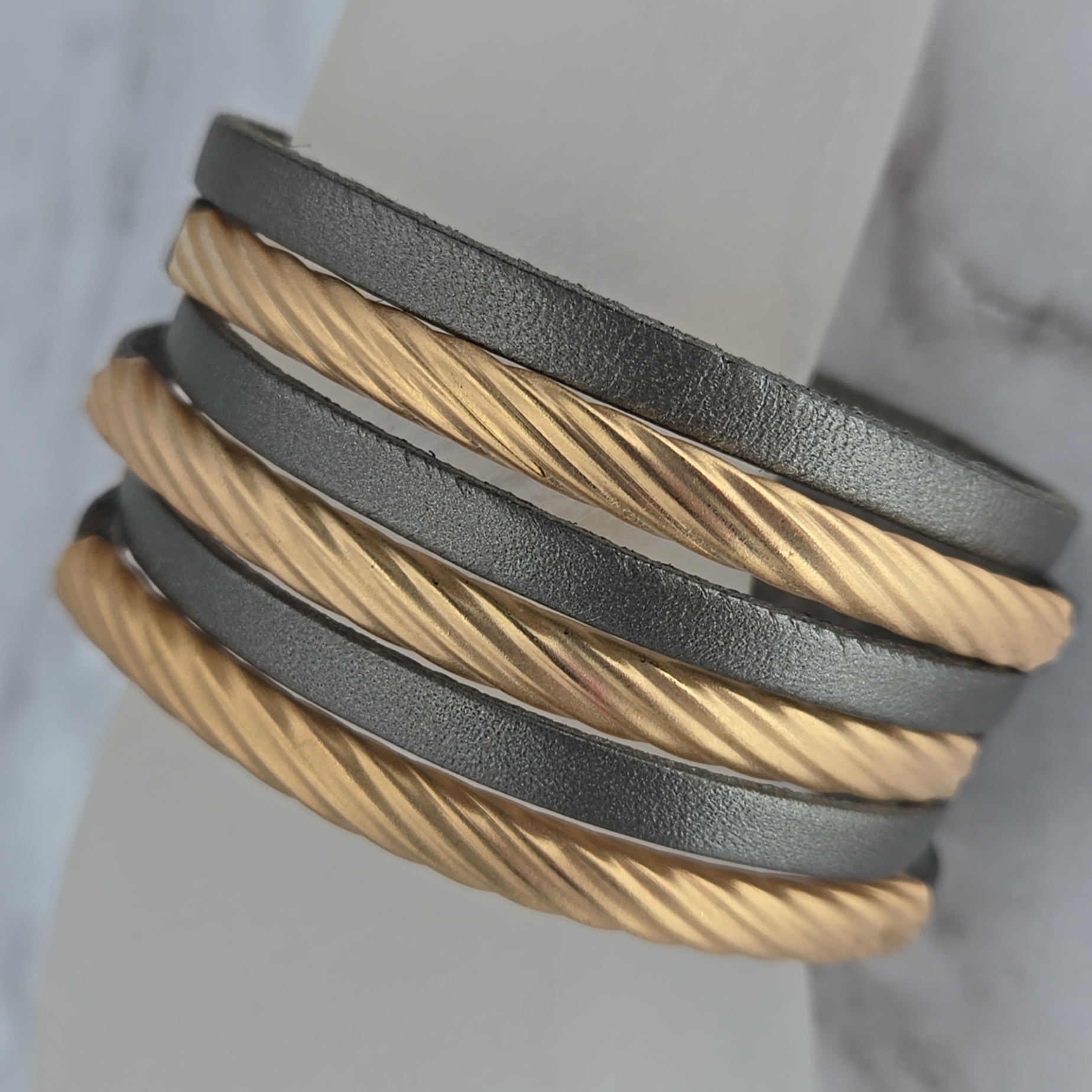 Saachi Gray & Gold Tone Bracelet